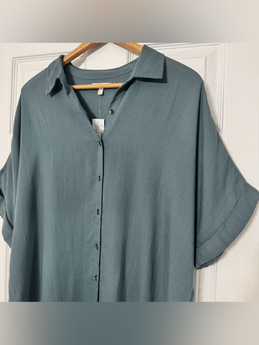 Maurices Short Sleeve Button Up Blouse Rolled Sleeve Green NWT - Picture 3 of 9